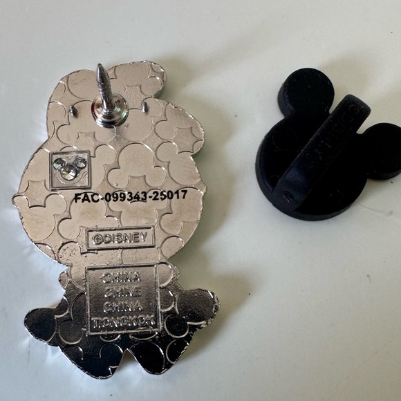 Disney Pixie Plush Chicken Little Pin - Picture 2 of 3